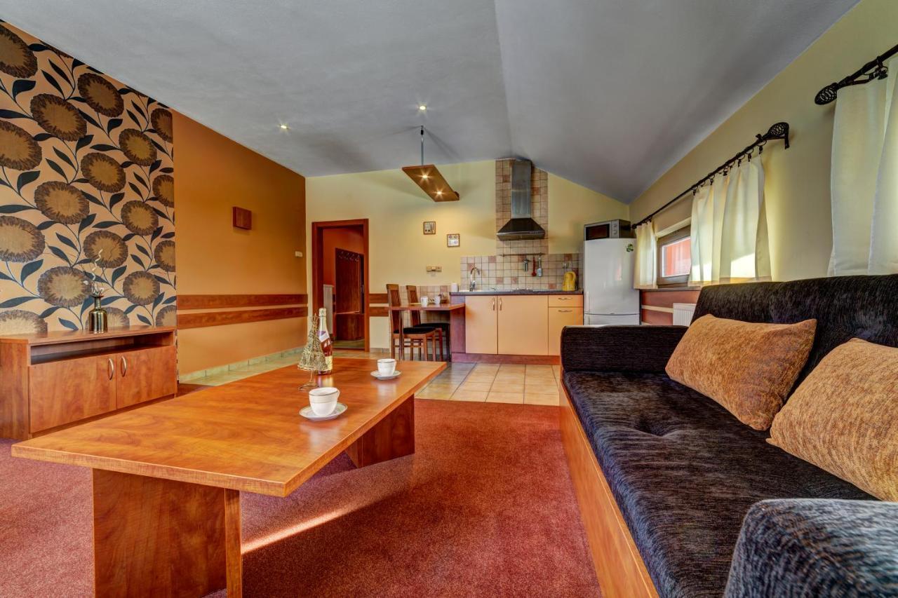 Apartmanovy Dom Slniecko Žiar エクステリア 写真
